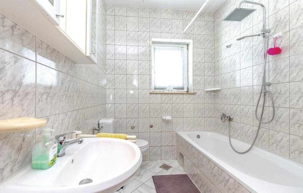 Apartman Mila Novi Vinodolski Exteriör bild