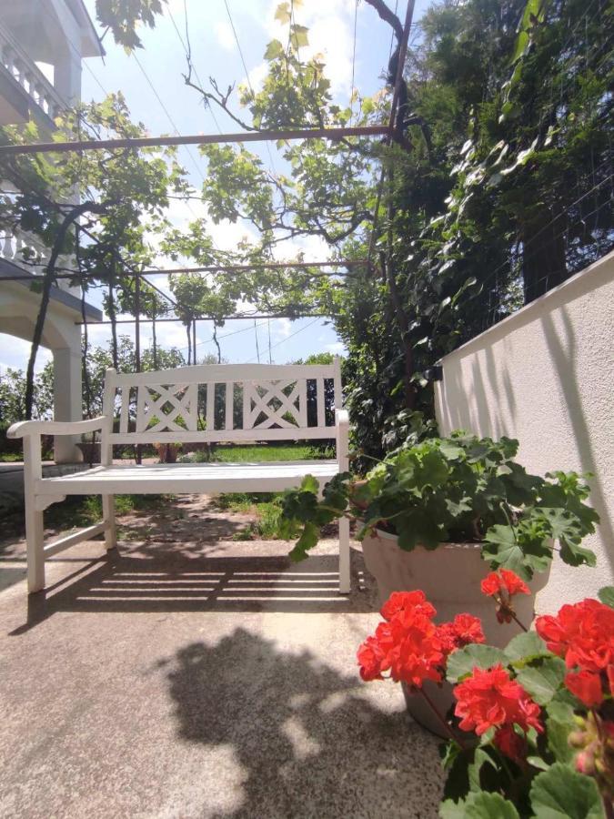 Apartman Mila Novi Vinodolski Exteriör bild